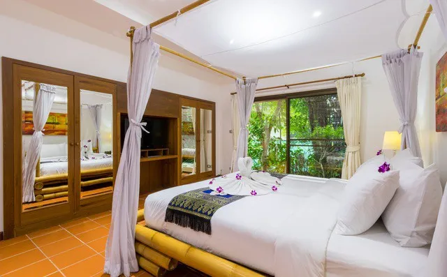 Large comfortable bedrooms